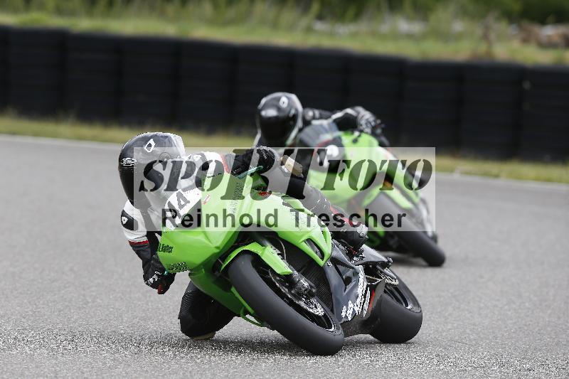 /22 06.06.2025 DISCOVER the BIKE ADR/Race 3 rot/44